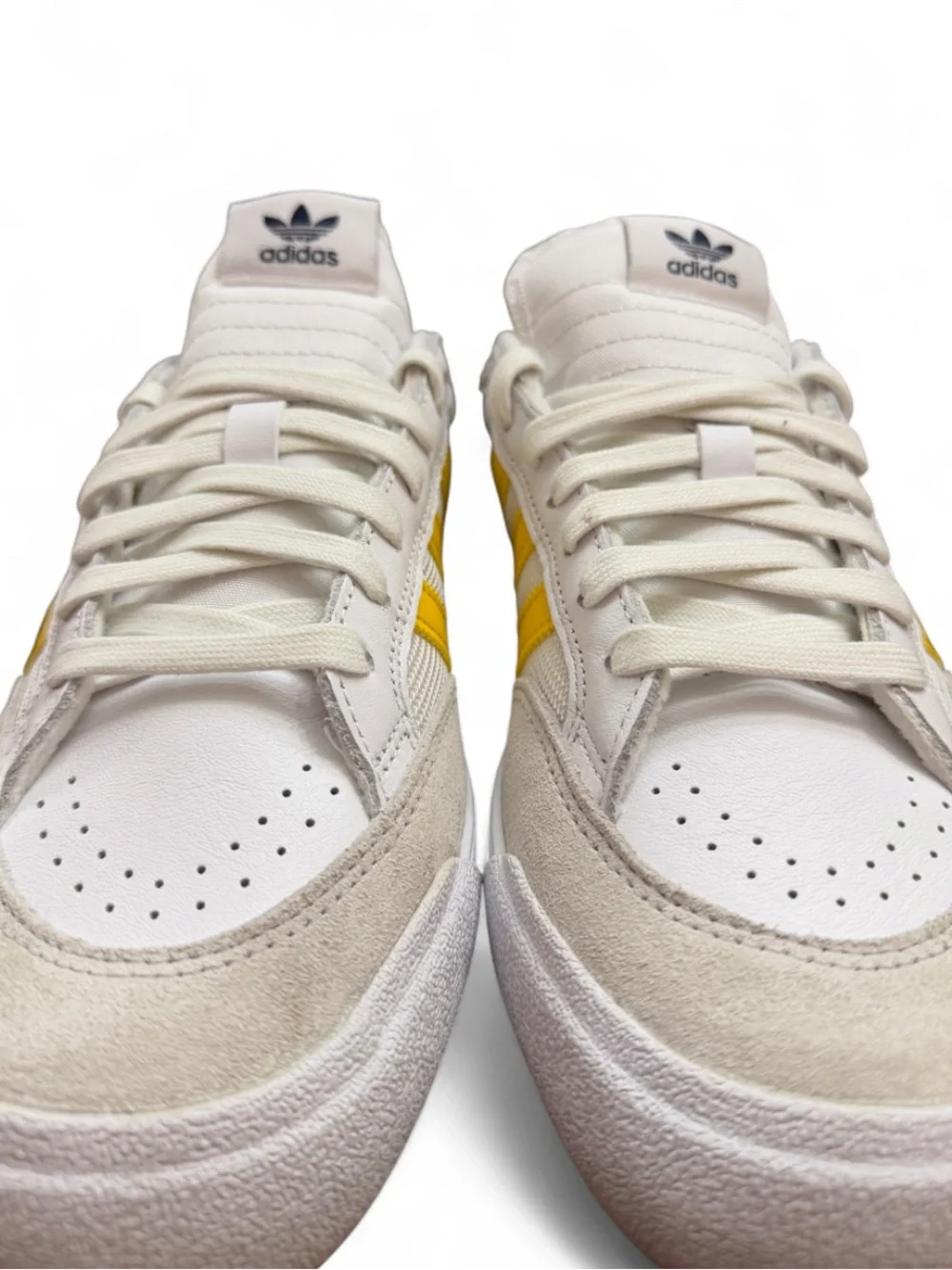 adidas NORA Low-Top Skate Shoes Size US Men’s 9.5/ Women’s 10.5 (NEW)